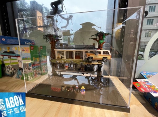 壓克力LEGO 75810《怪奇物語》顛倒世界 The Upside Down 專用罩式展示盒1